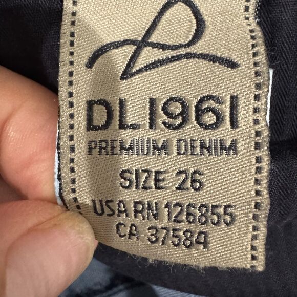 DL1961 Jeans Women's 26 Blue Cindy Petite Slim Boot Switch Stretch Premium Denim - Picture 11 of 13